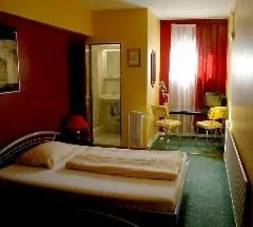 Hotel Hoffinger Вена 3*,