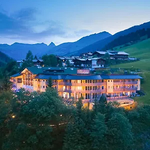 Hotel Residenz Hochalm - In - Out ****
