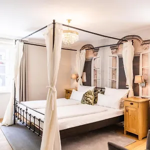 Altstadthotel Amadeus Hotel