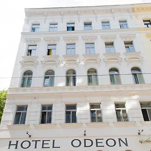 Otel Very Central, 5 Min To Center, Self Check In, Viyana